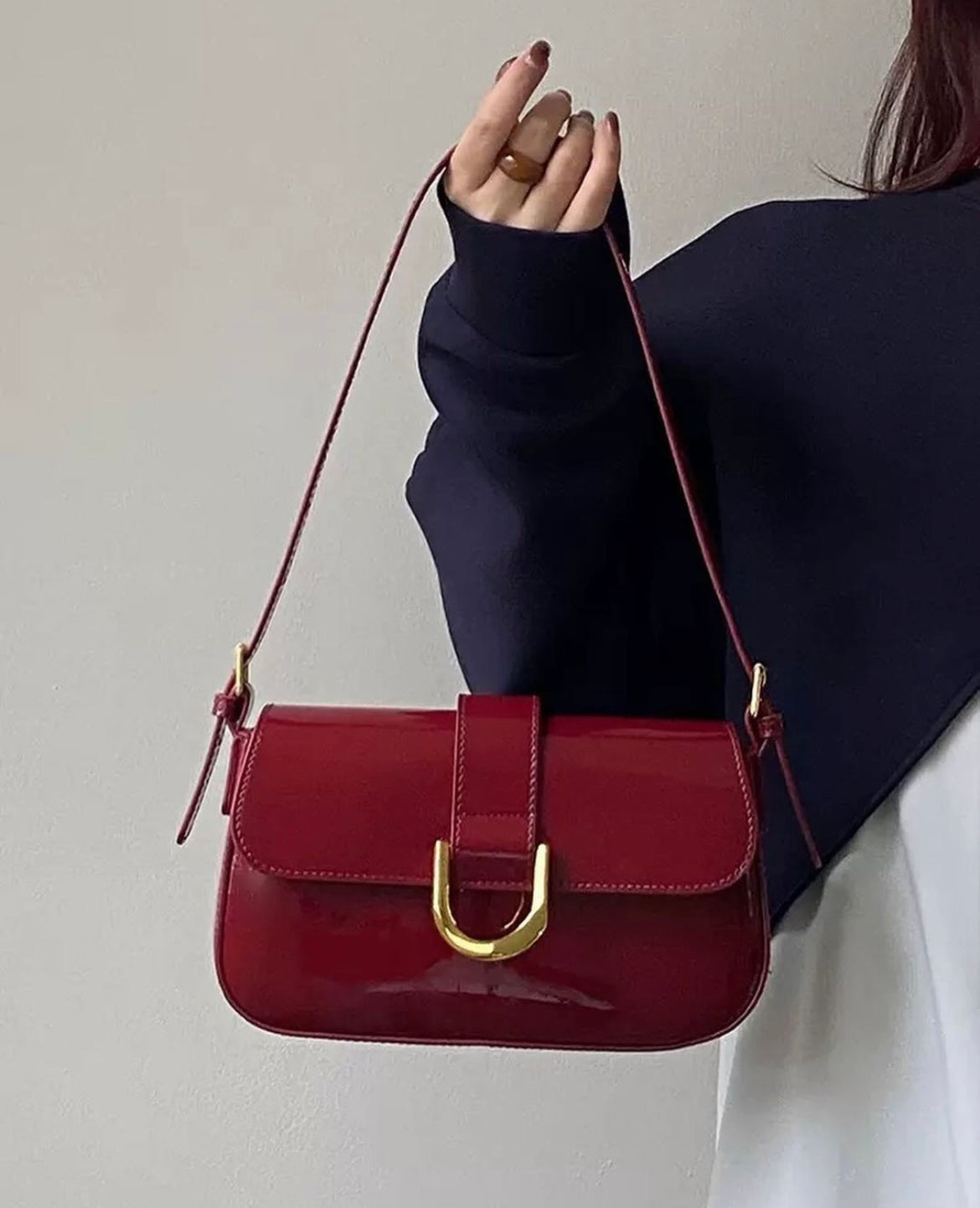 Glossy Buckle Baguette + SlingBag