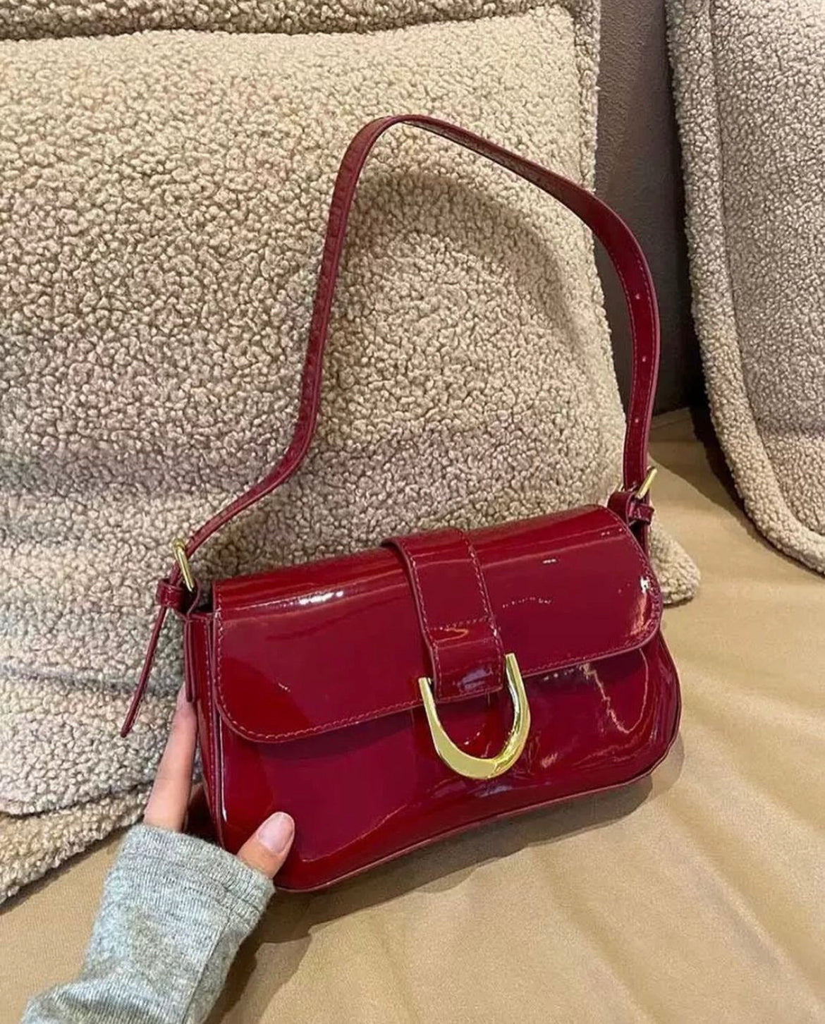 Glossy Buckle Baguette + SlingBag