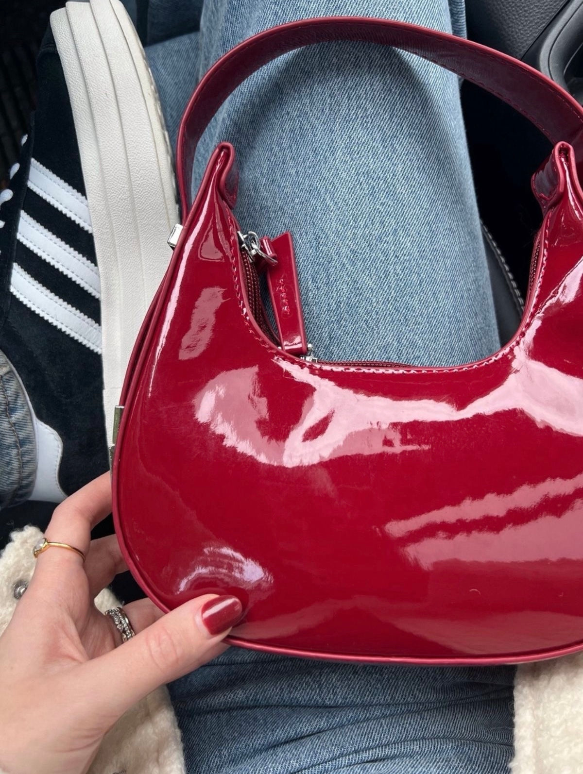 IT girl Viral Moon Bag