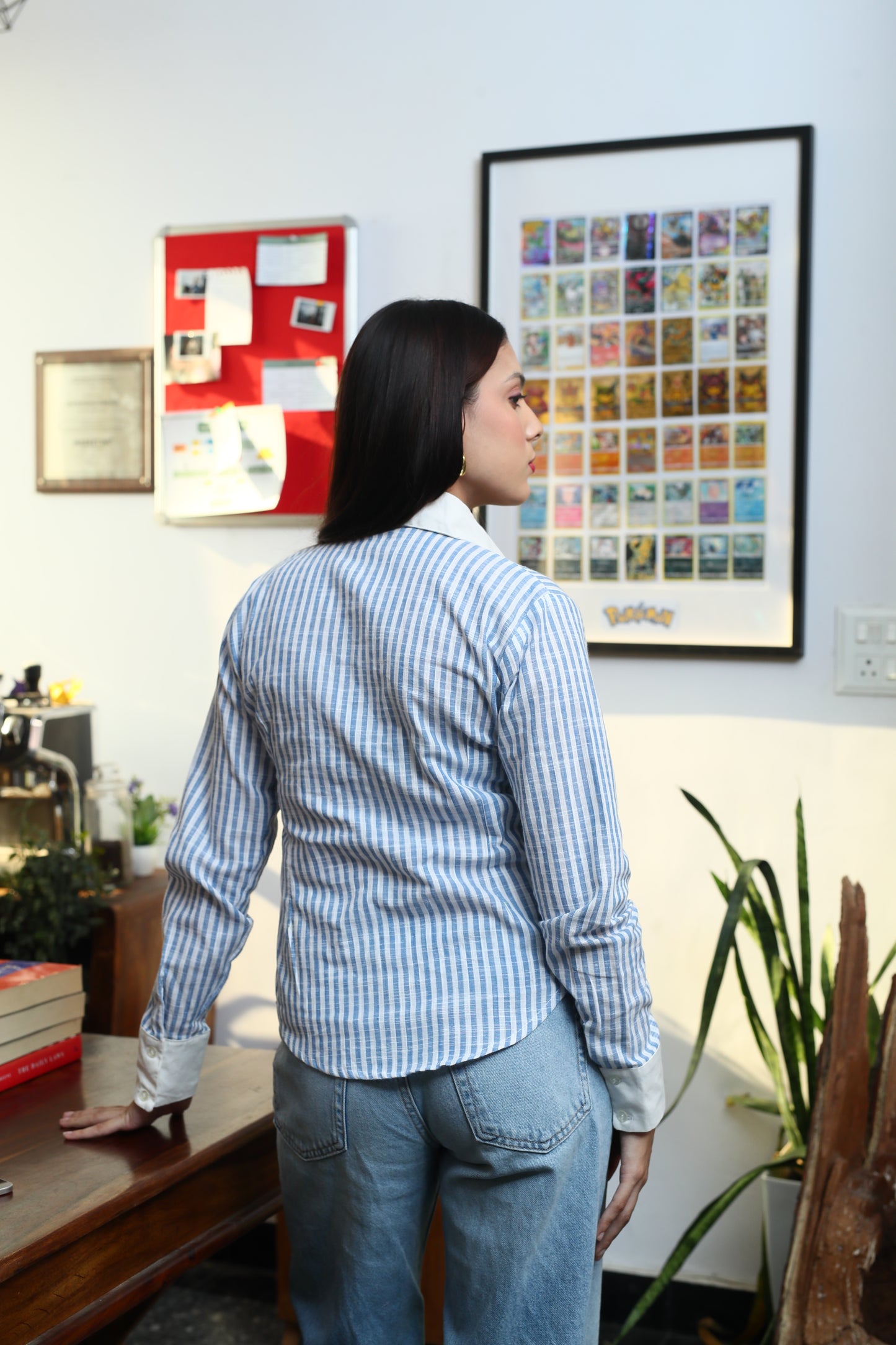 White collar fitted shirt