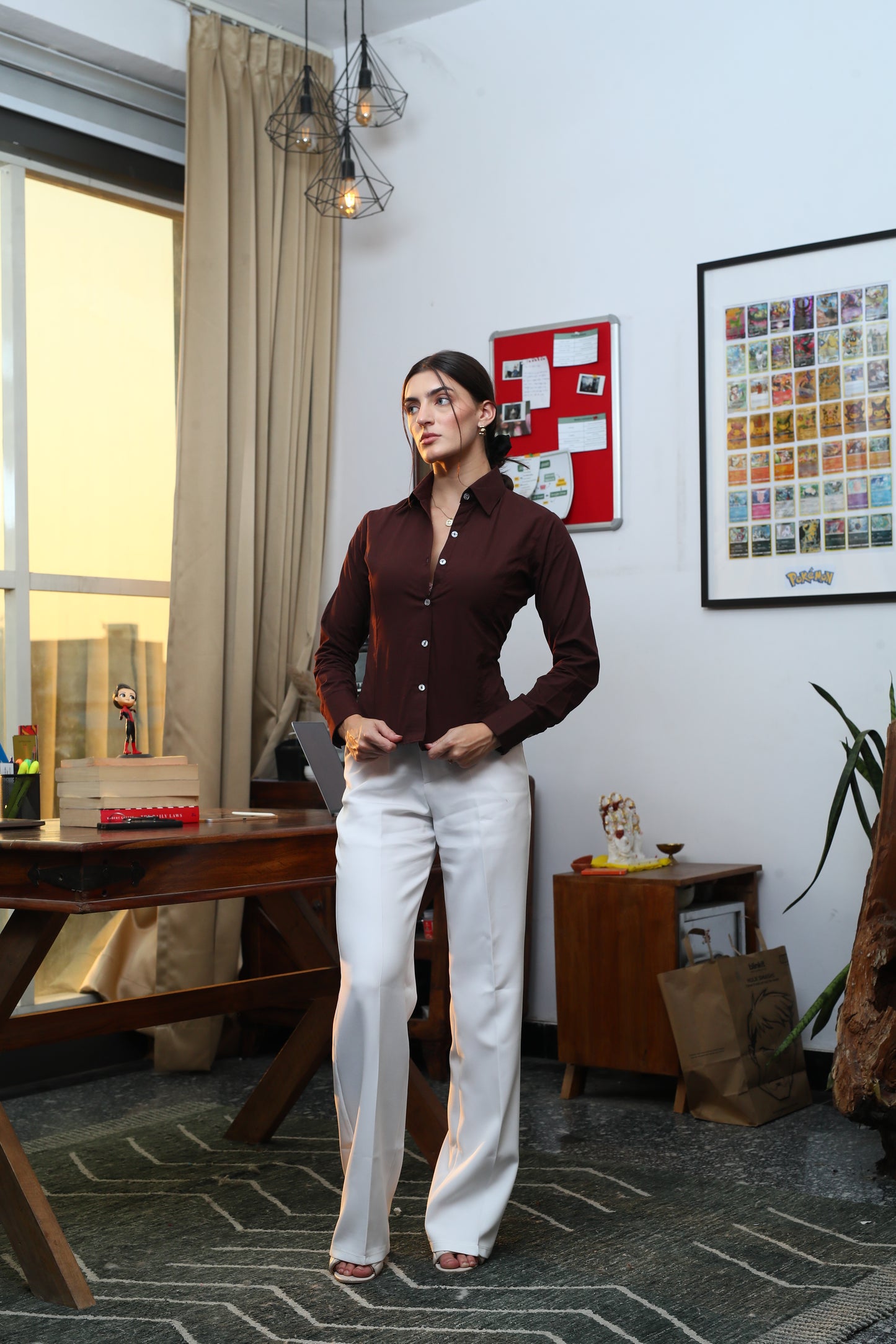 Stella chocolate fitted Shirt (with drawstrings)