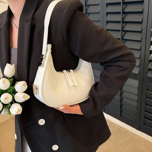 IT girl Viral Moon Bag