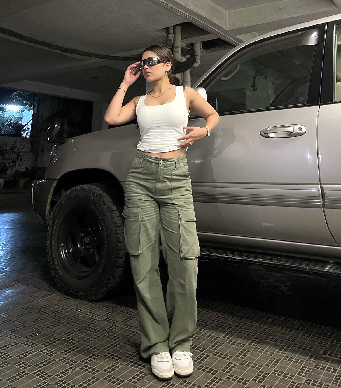 Women Black Harlan Pants Ladies Cargo Pants Skinny Pants Girls Overalls  Casual Trousers - China Cargo Pants and Woman price | Made-in-China.com