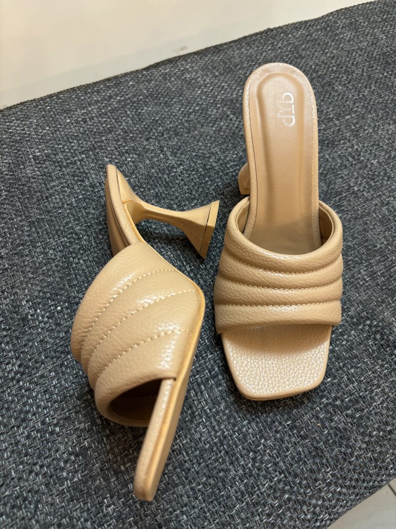 Cushioned Beige Heels - Image 3